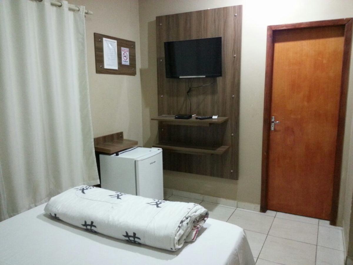 Hotel Real Villes Várzea Grande Esterno foto